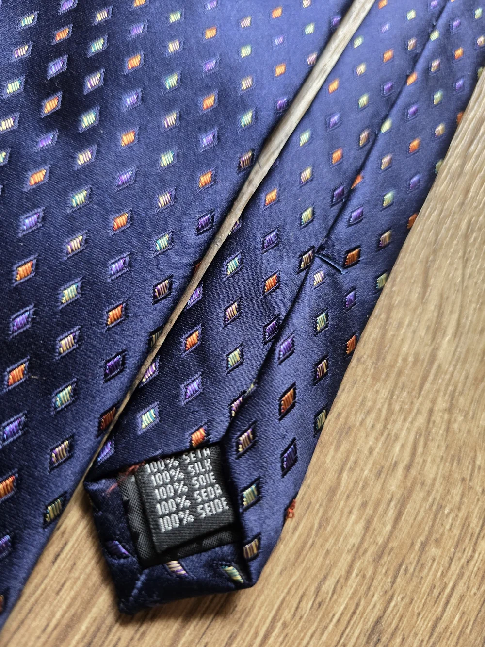 Jacobs & Roberts Classic Navy Patterned Men's 100% Silk Tie - Navy